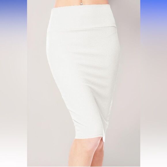 Urban Coco Dresses & Skirts - Urban Coco White Bodycon Pencil Skirt Size M | Send Me an Offer!